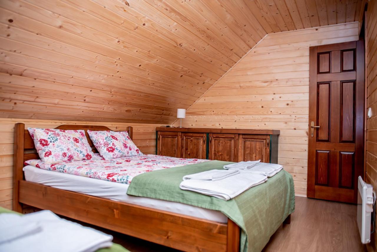 Central Chalet Varsag Eksteriør billede